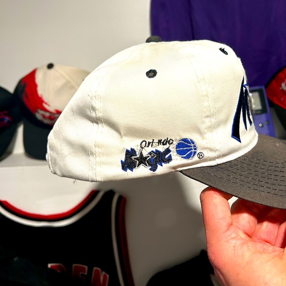 Sports specialties magic hat - Picture 2 of 5